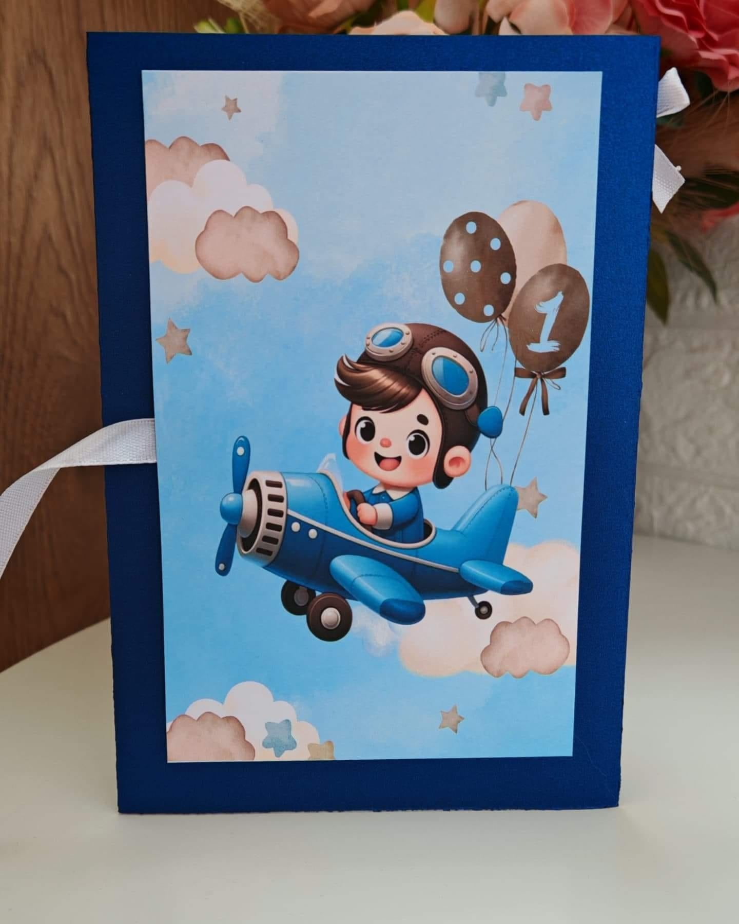 Персонализирана детска картичка за рожден ден с тема "Самолети"